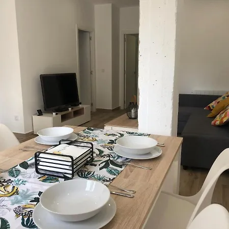 Beautiful House A Walk Away From The And Downtown Santander